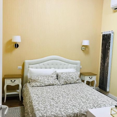 Porta Ticinese Apartment Milan Bagian luar foto