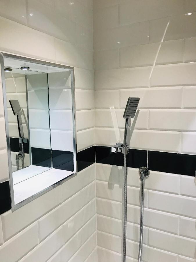 Porta Ticinese Apartment Milan Bagian luar foto