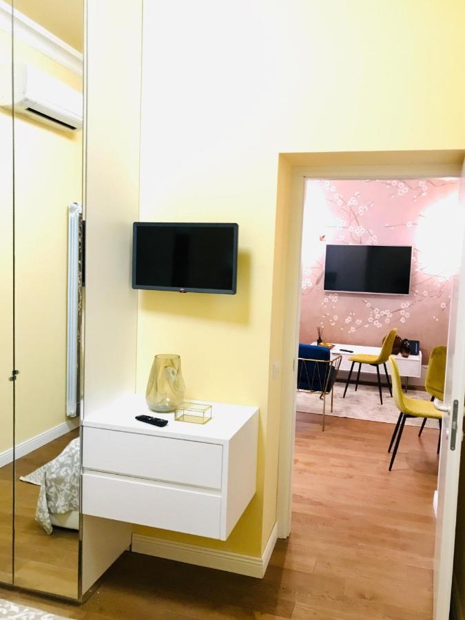 Porta Ticinese Apartment Milan Bagian luar foto
