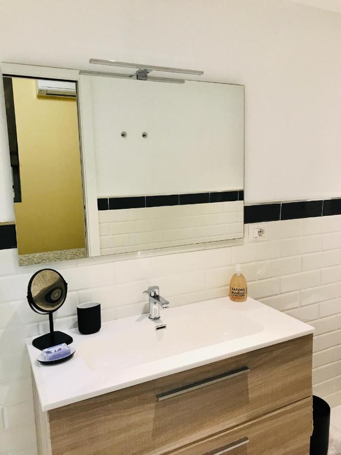 Porta Ticinese Apartment Milan Bagian luar foto