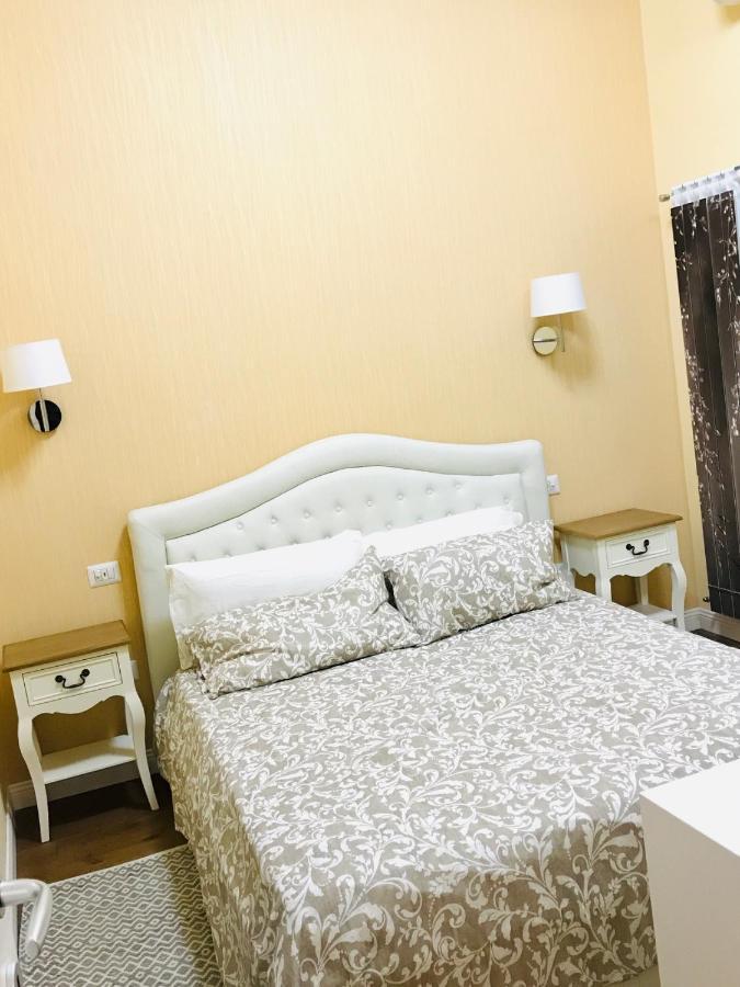 Porta Ticinese Apartment Milan Bagian luar foto