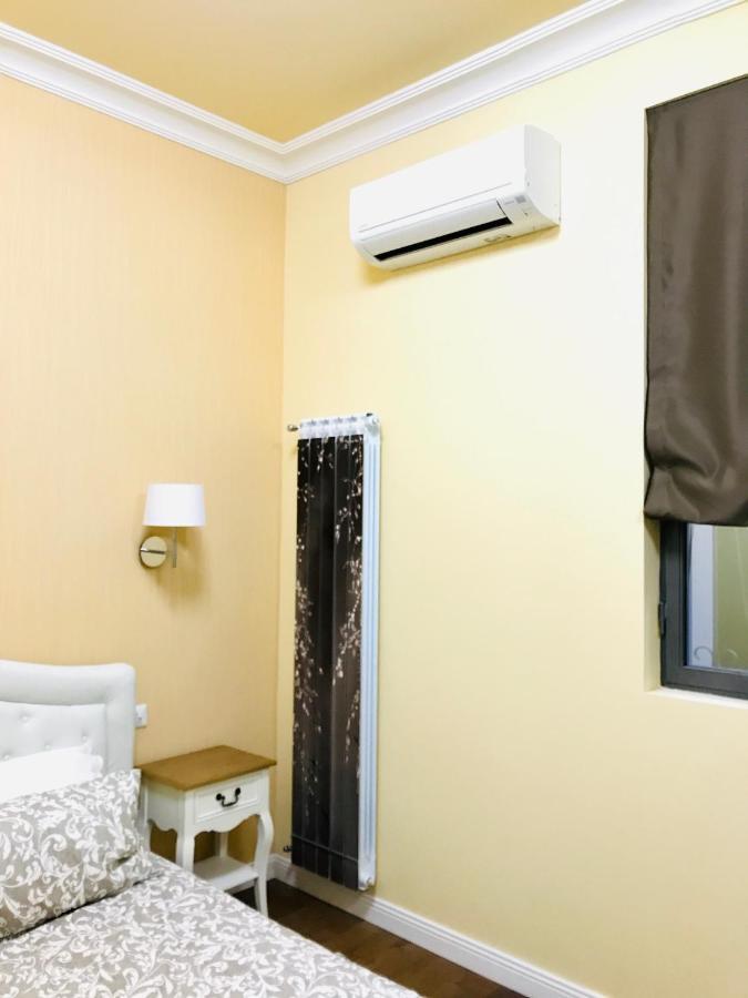 Porta Ticinese Apartment Milan Bagian luar foto