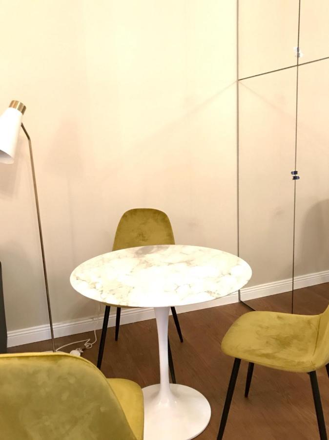 Porta Ticinese Apartment Milan Bagian luar foto